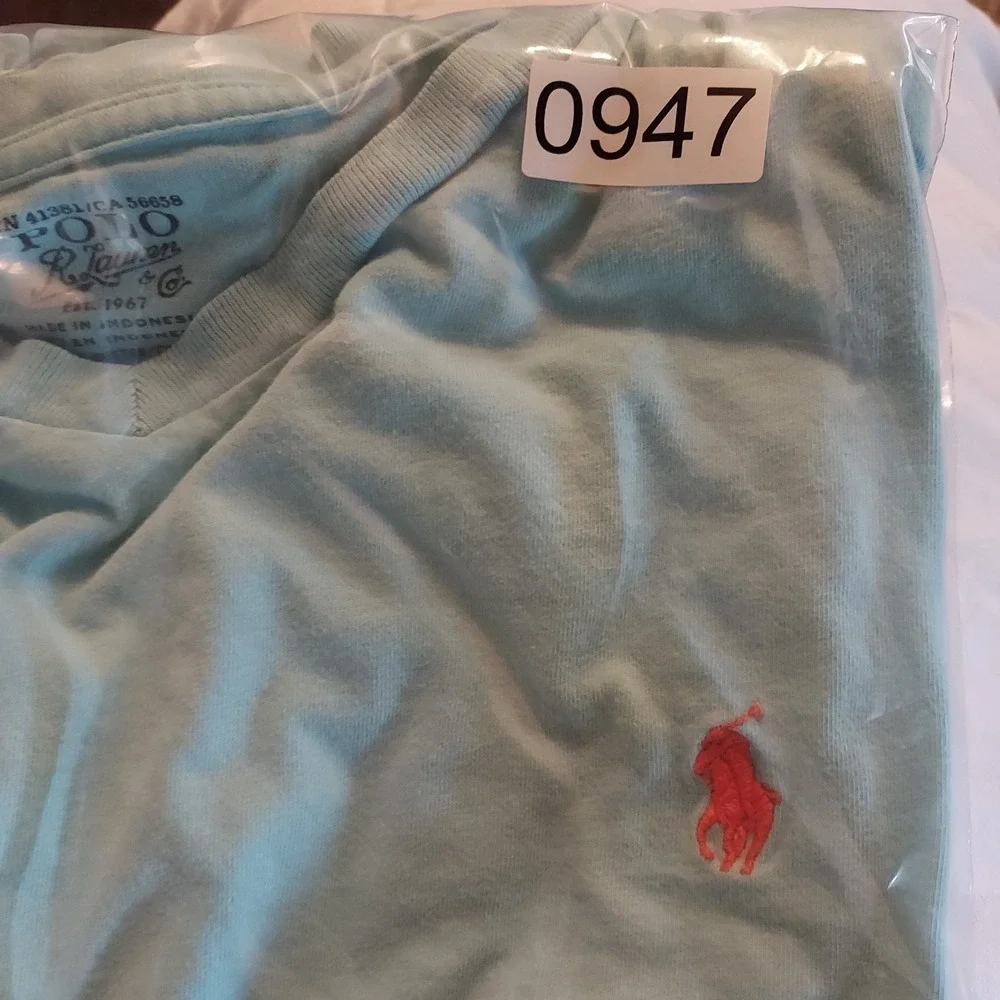 Polo Ralph Lauren Men's XL Blue V Neck T-Shirt Pony Logo Preppy Coastal Classic